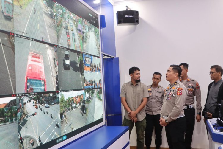 Traffic Management Center (TMC) di Serahkan Korlantas Polri  Ke Satlantas Polres Purworejo
