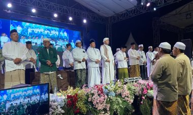 Ribuan Jamaah Hadiri PDAM Bersholawat, Direktur Tirta Perwitasari Umumkan Sayembara Umrah Gratis